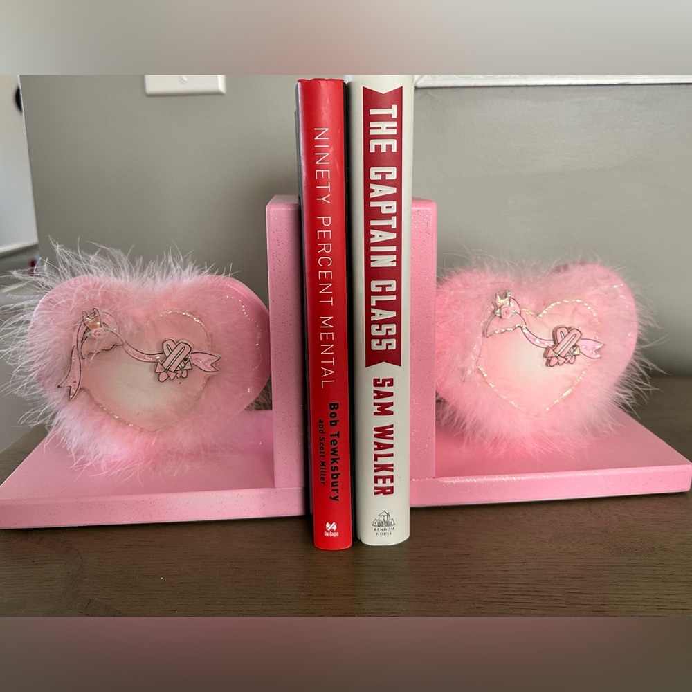 Kids bookends. Pink ballerina slippers